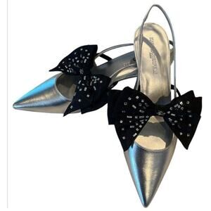 Karl Lagerfeld‎ Shoes Silver Black Bow Embelisshed Details Size 9M US/40B EU